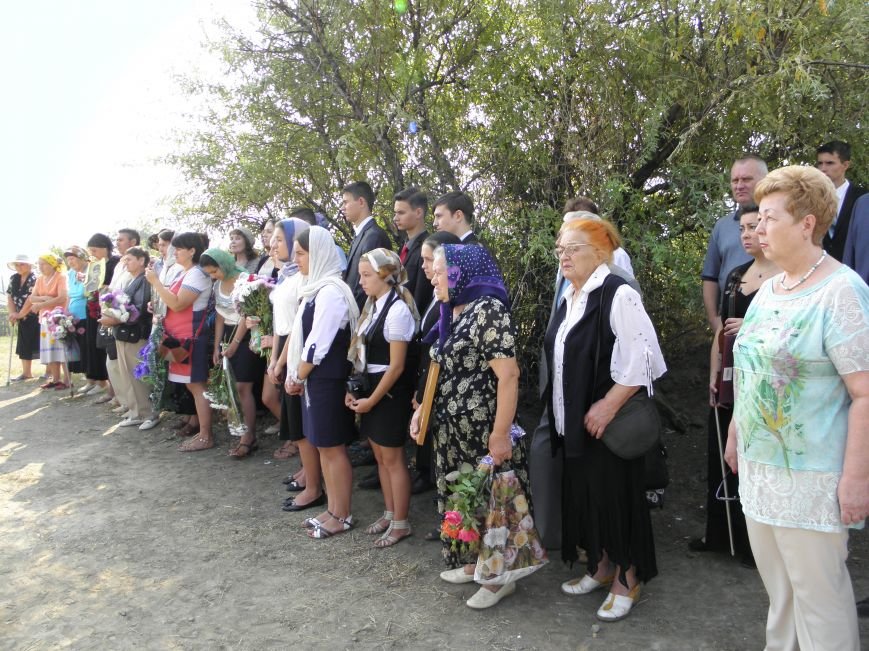 В Краматорске состоялось перезахоронение останков жителей Ясногорки, расстрелянных в годы войны (фото) - фото 4