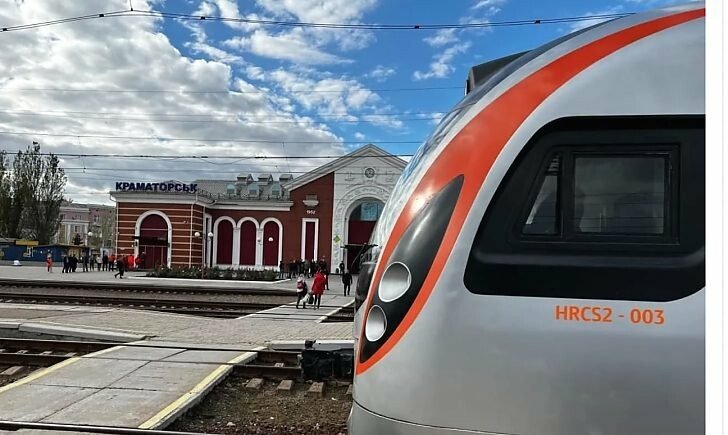 Укрзалізниця запускає поїзд 