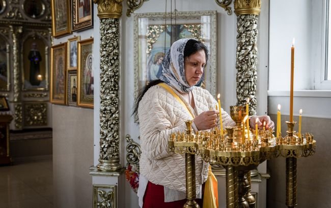 Три батьківські суботи березня 2023: коли поминати предків і що не можна робити