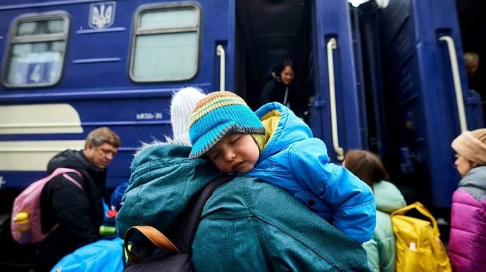 З 2 листопада розпочинається безкоштовна евакуація до територіальних громад Тернопільської області: подробиці