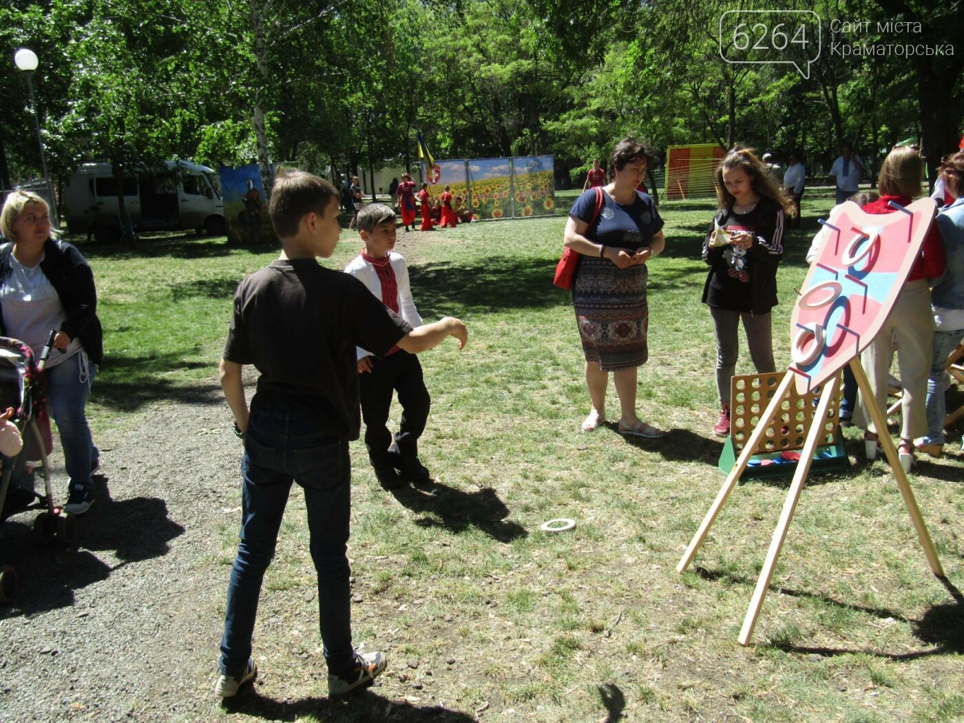 «Фестиваль семьи» порадовал жителей Краматорска, фото-4 «Фестиваль семьи» порадовал жителей Краматорска, фото-4
