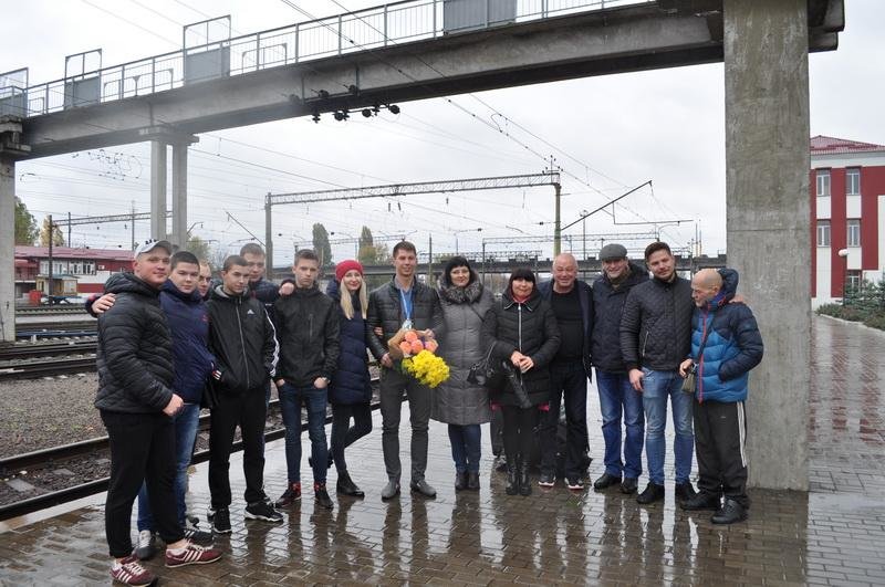 В Краматорске торжественно встретили многократного чемпиона..., фото-1 В Краматорске торжественно встретили многократного чемпиона мира по кикбоксингу, фото-1