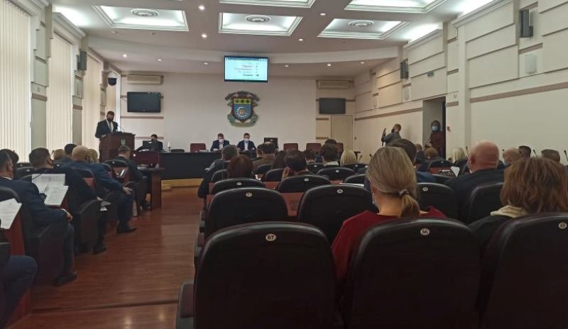 Депутати затвердили нову структуру міської ради Краматорська та дво... Депутати затвердили нову структуру міської ради Краматорська та двох нових заступників міського голови