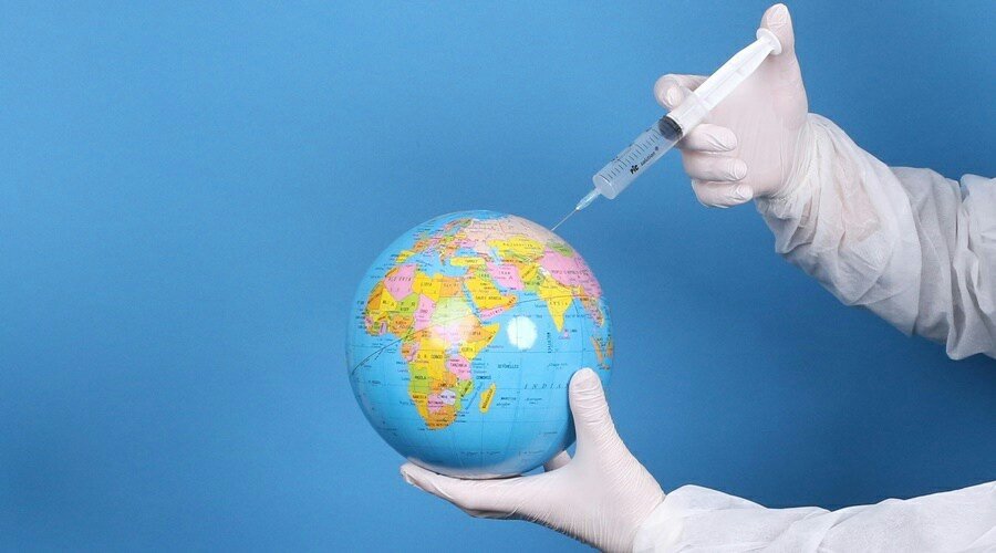 Вакцинація від COVID-19 в Україні: відповіді на 33 важливих питання