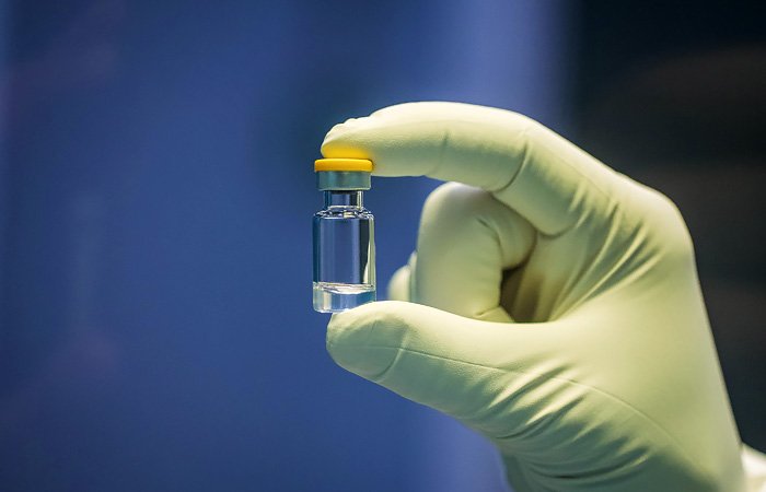 Вакцинация в Украине: за прошлые сутки рекордно привили более 81 тысячи человек