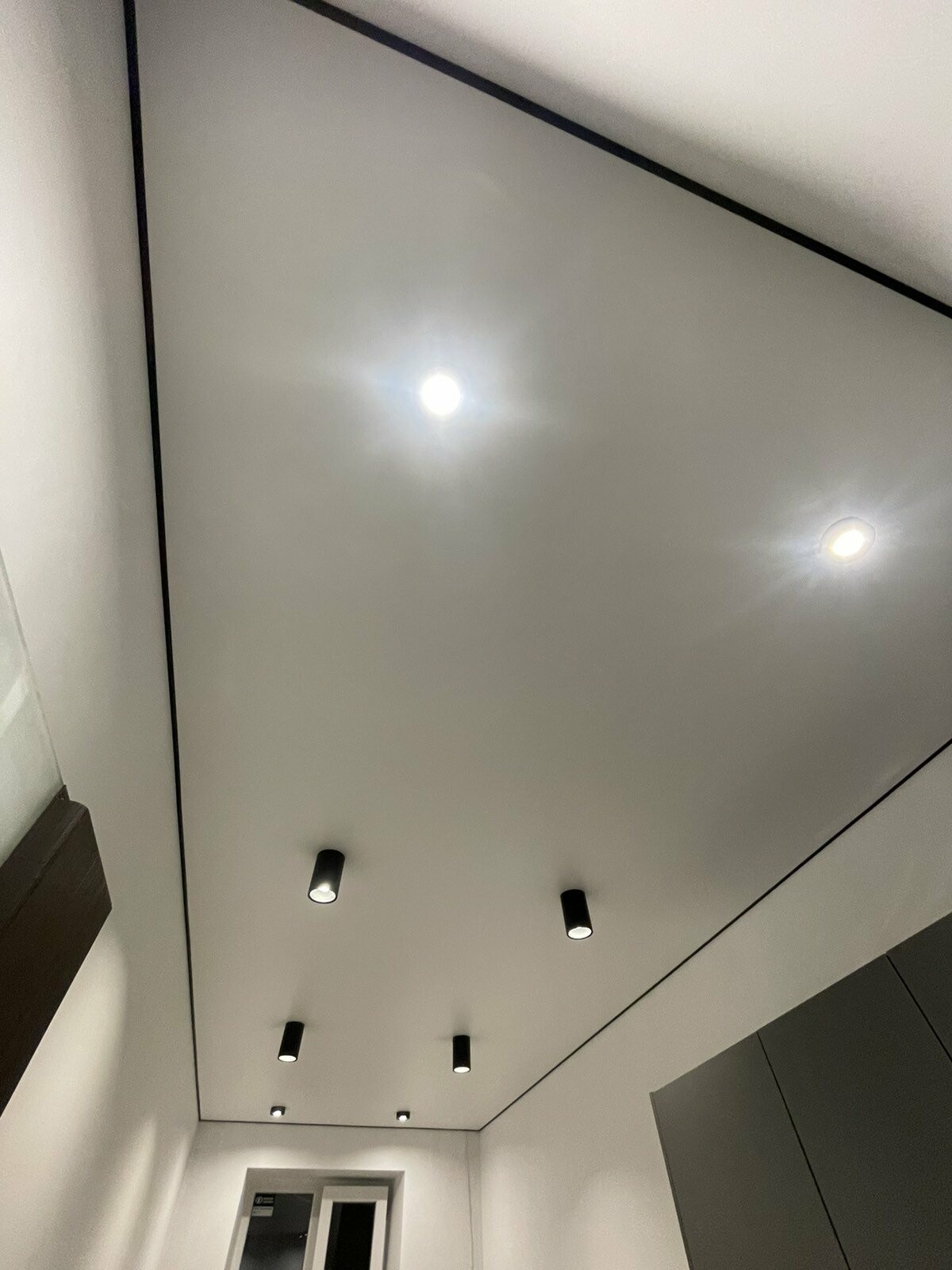 натяжные потолки Харьков