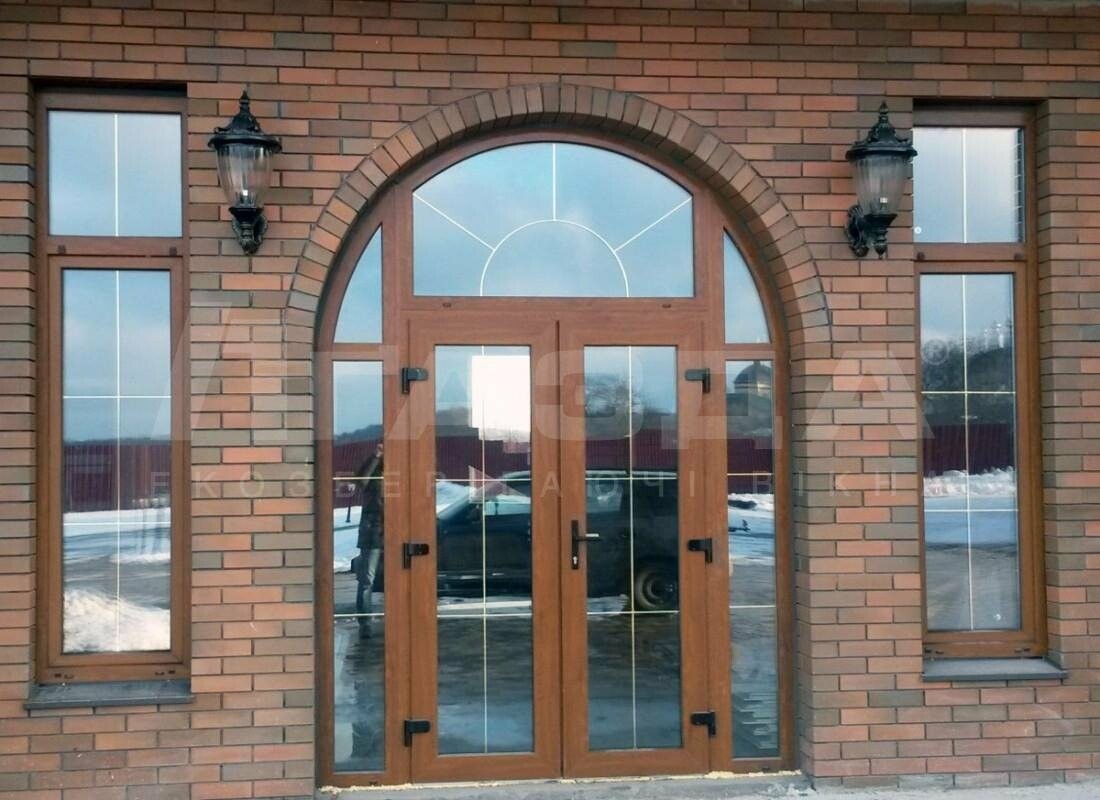 Вхідні двері REHAU для забудовників