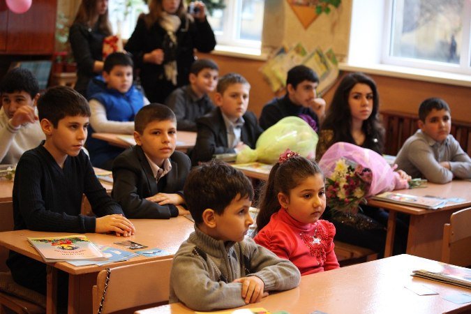 Первый звонок по-армянски в Краматорске (фото) - фото 1