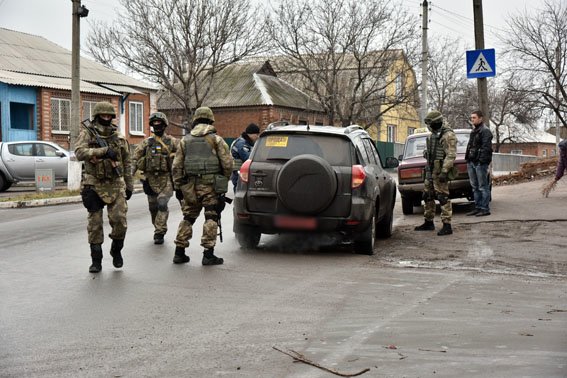 Спецподразделение полиции «Сокол» проверяет Славянск, на очереди Краматорск. (фото) - фото 2