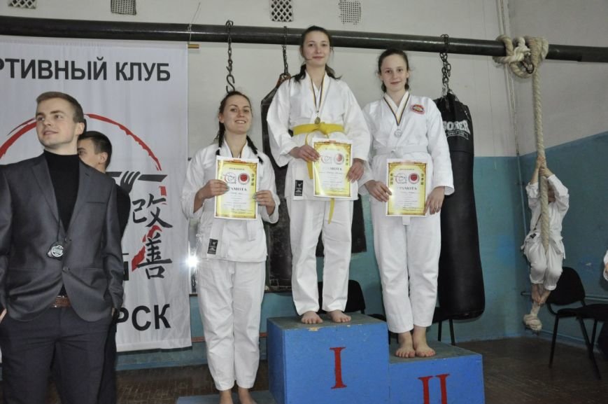 В Краматорске состоялся открытый чемпионат по карате (фото) - фото 2